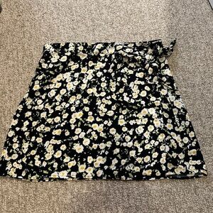 Abound Black and White Floral Mini Wrap Skirt